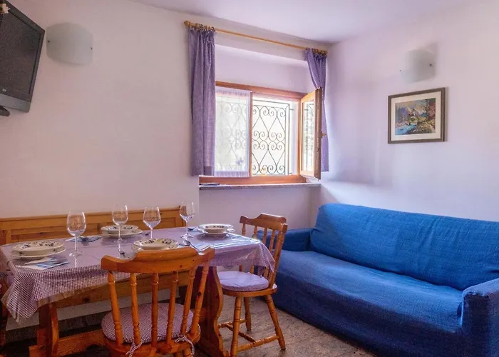 Delvai-3 By Interhome * ブレンゾーネ